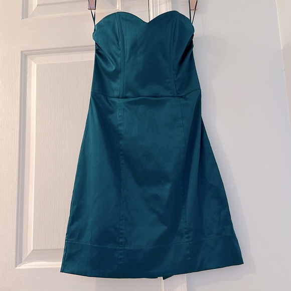 H&M Dresses & Skirts - H&M Dark Green Tube Dress